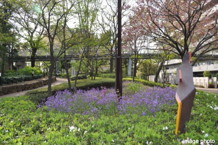 ソライエシティ ザ・パーク ザ・ガーデンの安らぎを与える中庭イメージ画像